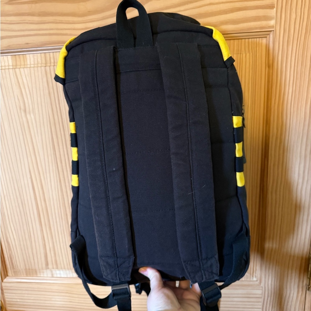 Pikachu Gamefreak Backpack - Picture 5 of 8